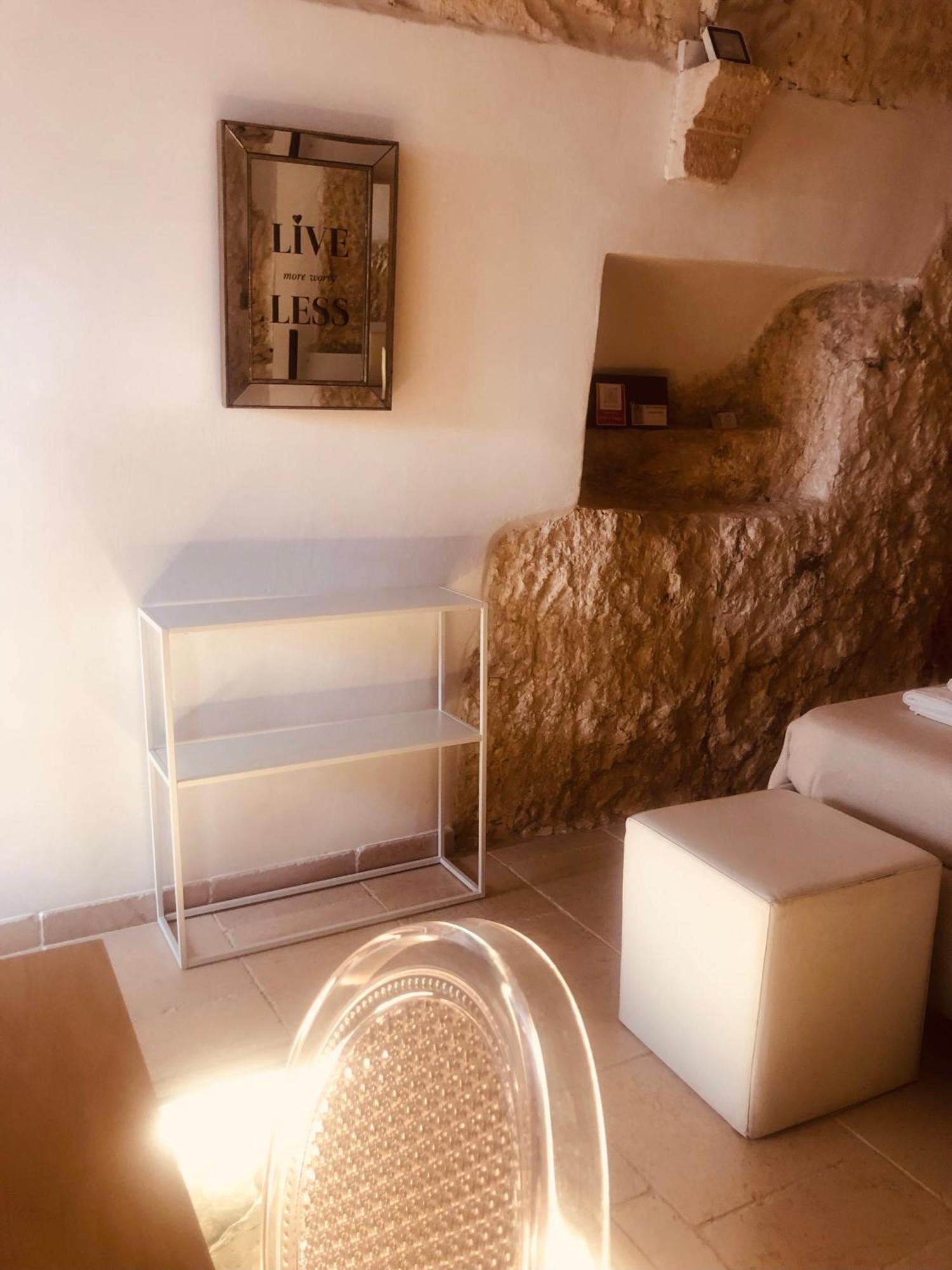 مبيت وإفطار أوستوني Ca Sotto L'Arco المظهر الخارجي الصورة